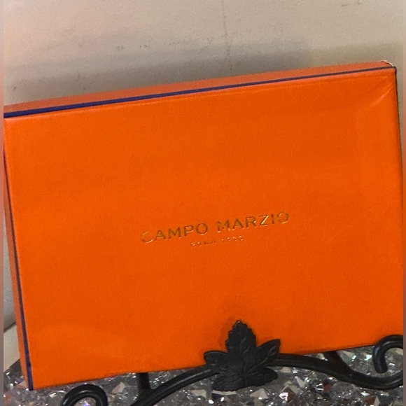 NWT/NIB Campo Marzio Unisex Leather Passport Holder. Retail $55.00 - Picture 2 of 7